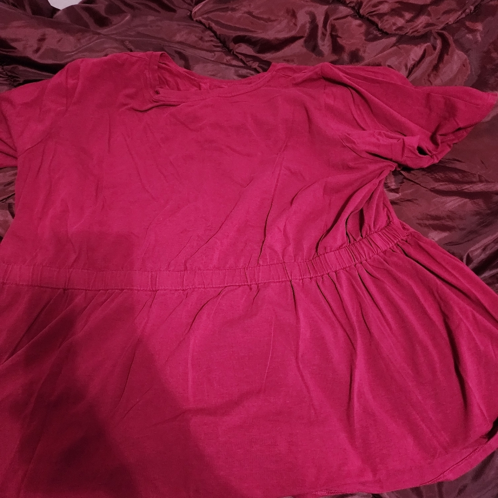 Universal Standar peplum tee